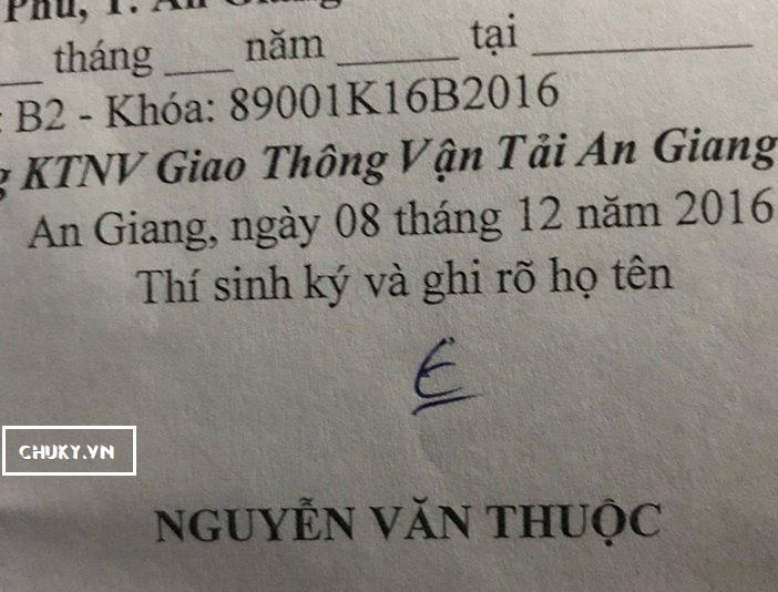 Chữ ký Nguyễn Văn Thuộc