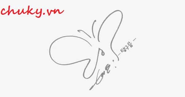 Chữ ký hình con bướm của Taeyeon (SNSD)