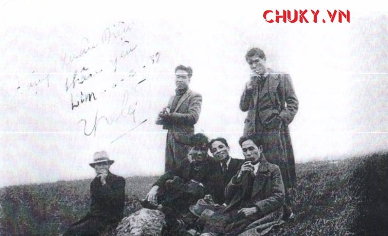 Chữ ký nhà văn Thạch Lam