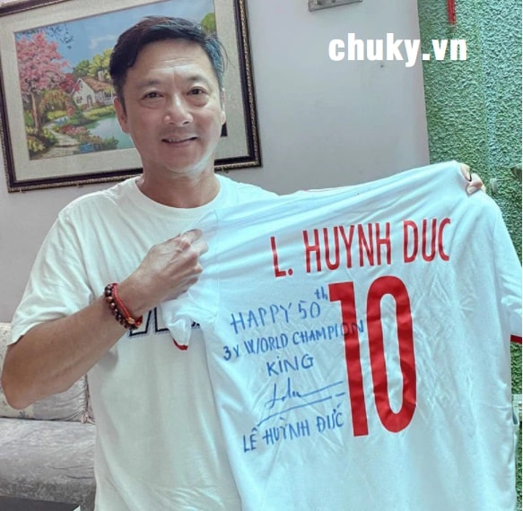 Chữ ký cầu thủ Lê Huỳnh Đức