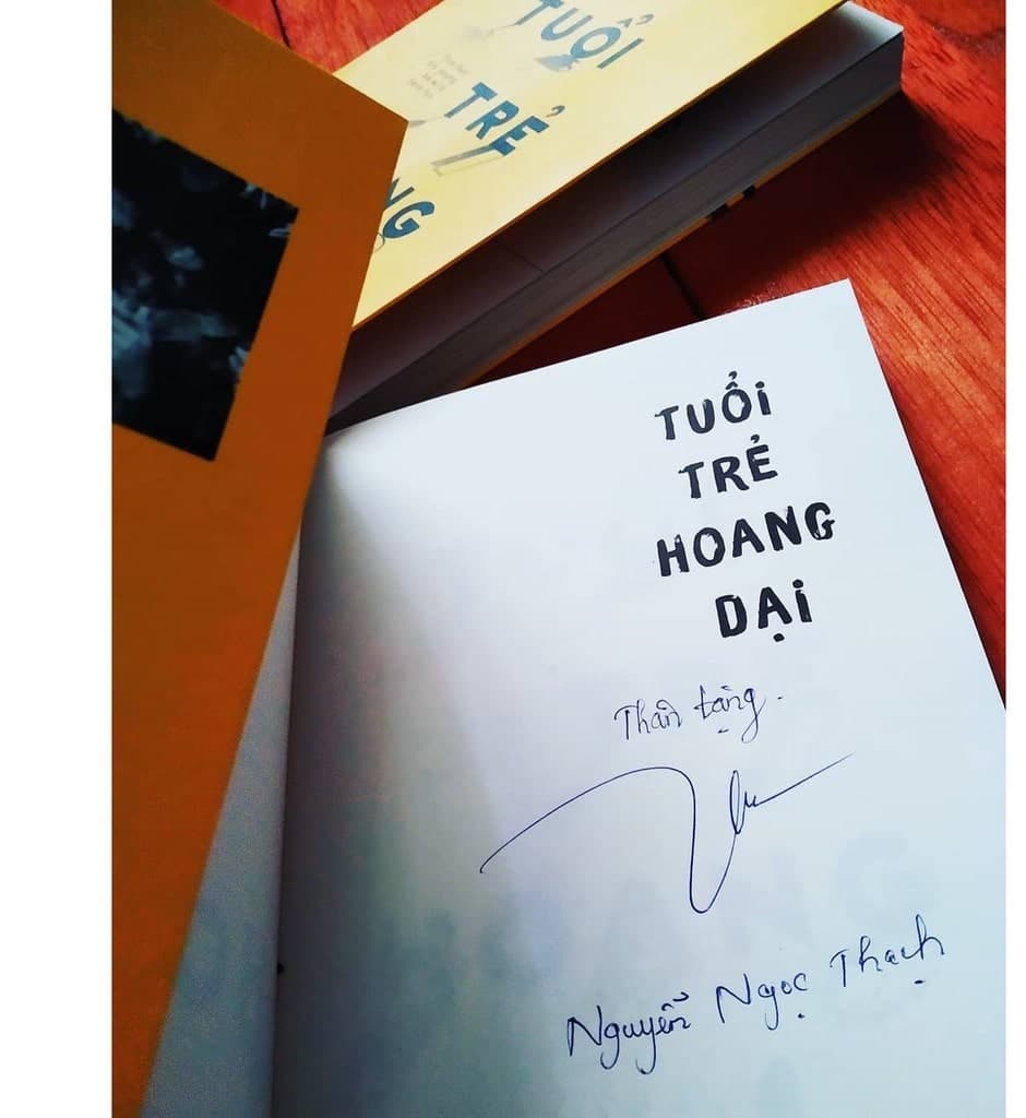 Chữ ký nhà văn Nguyễn Ngọc Thạch
