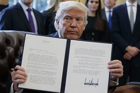 Chữ ký tổng thống Mỹ Donald Trump