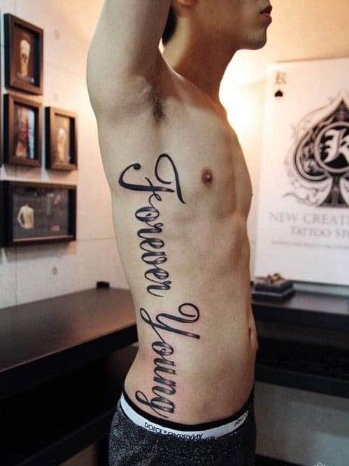 Hình xăm G-Dragon ở sườn phải